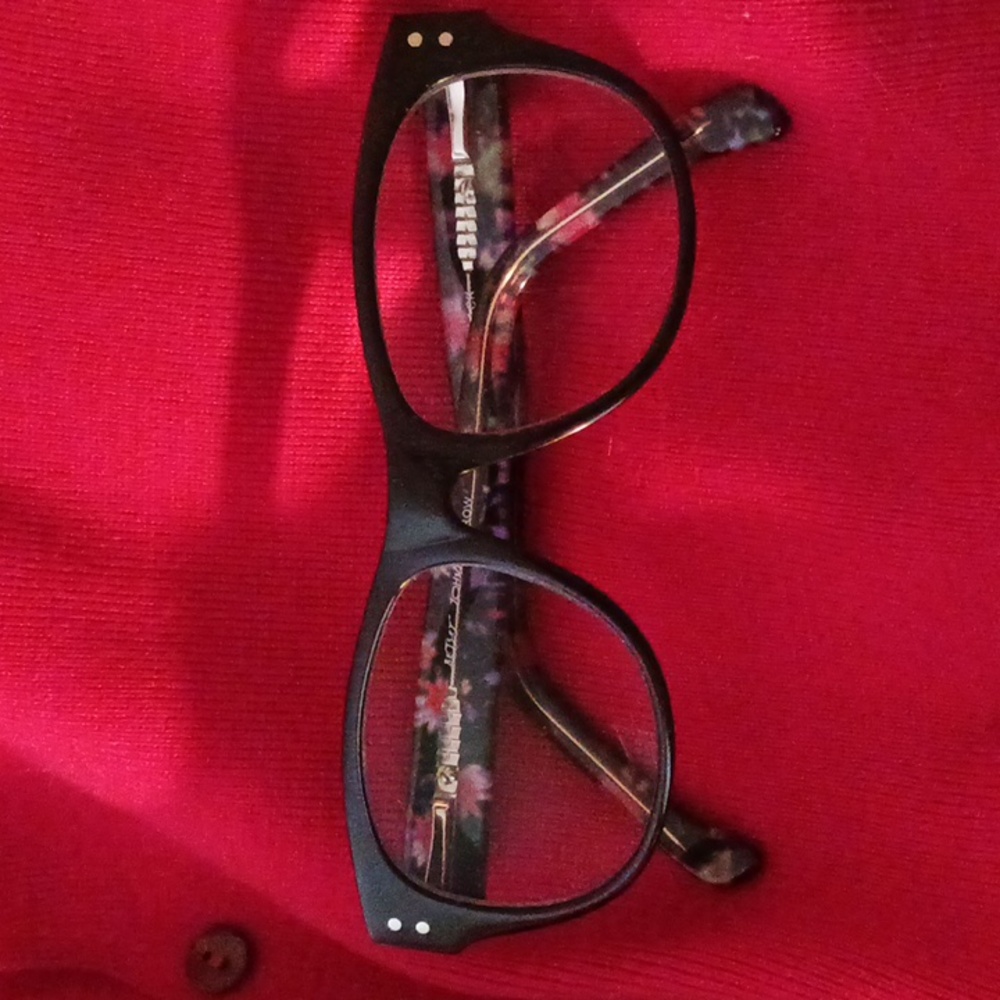 Betsey Johnson Frow Eyeglasses NOT READERS.